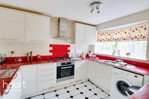 32 Stapleton Road, Orpington, BR6 9TN
