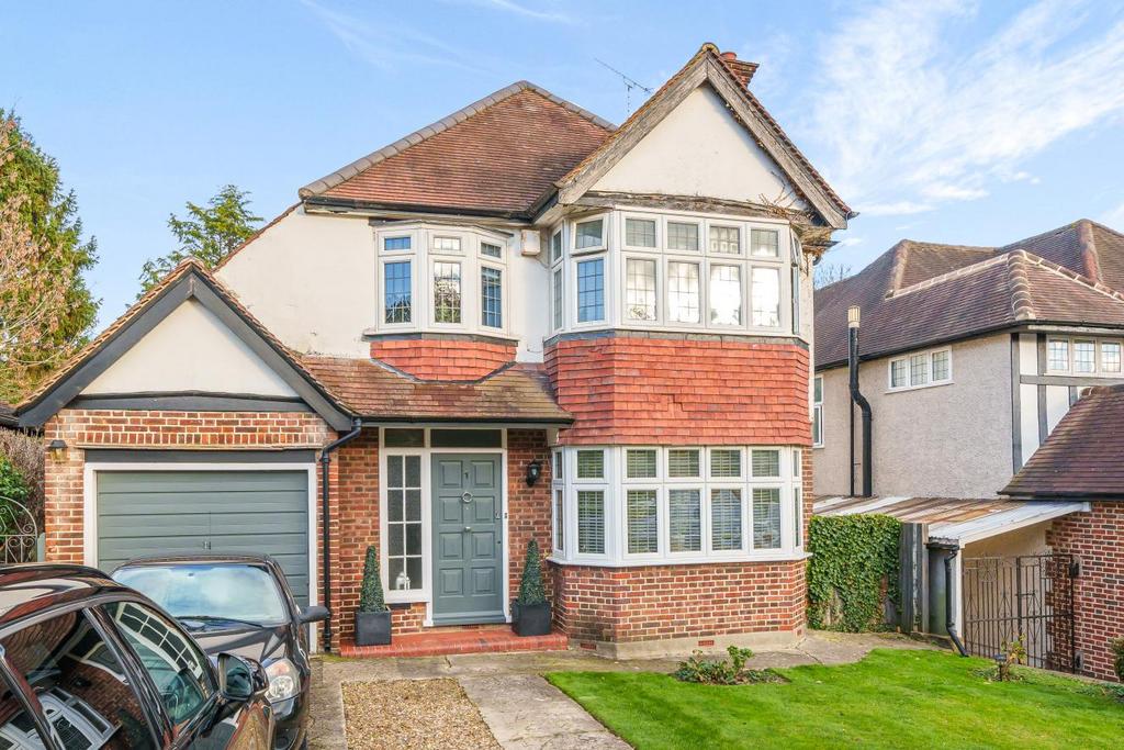 Broad Oaks Way, Bromley 3 bed detached house for sale £1,100,000
