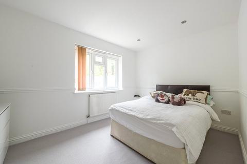 4 bedroom bungalow for sale, Reigate Road, HOOKWOOD, Horley, Surrey, RH6