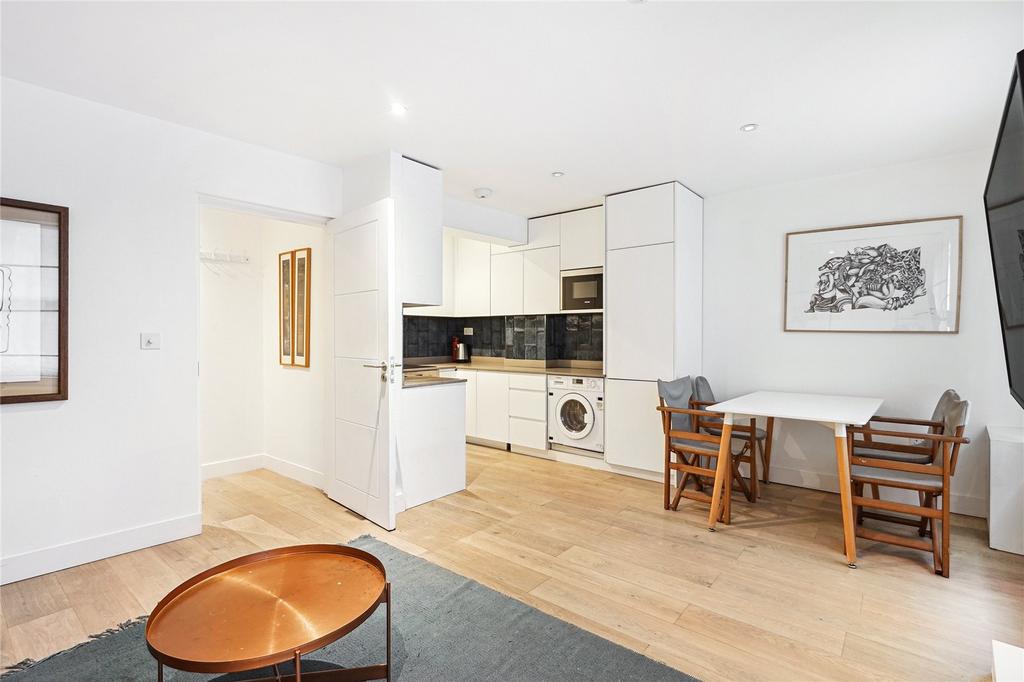 Kitchen/Reception