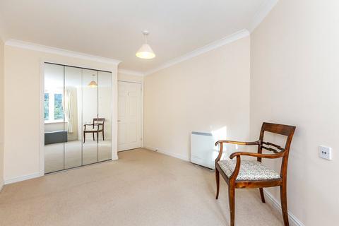 1 bedroom apartment for sale, Massetts Road, HORLEY, Surrey, RH6