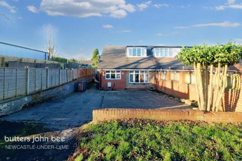 3 bedroom semi-detached bungalow to rent, Leek New Road, Stoke-on-trent