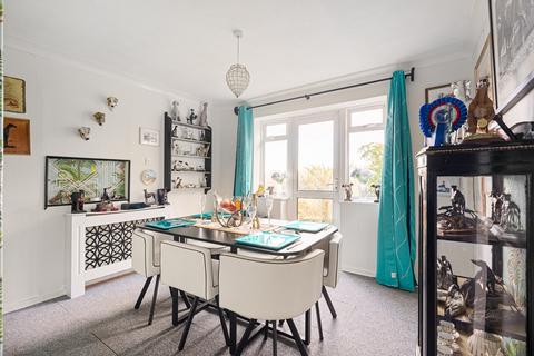 29 Grisedale Gardens, Purley, CR8 1EN