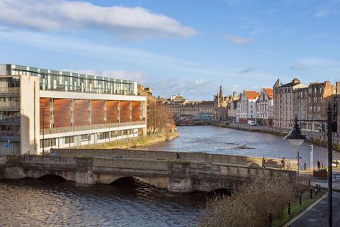79/1 Shore, Edinburgh, EH6 6RG