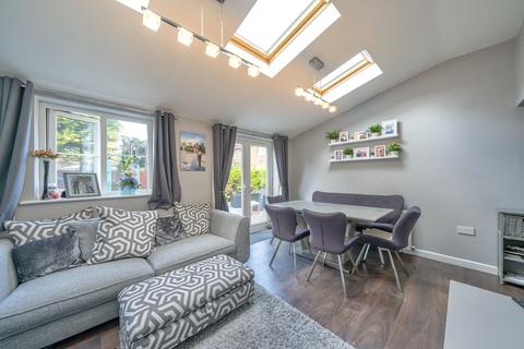 89 Abbeylea Drive, Westhoughton, Bolton, BL5 3ZD