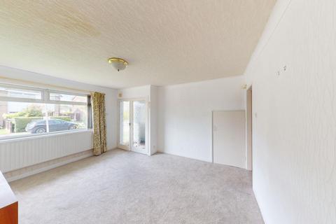 3 bedroom semi-detached house for sale, Marlbrook Drive, Westhoughton, BL5