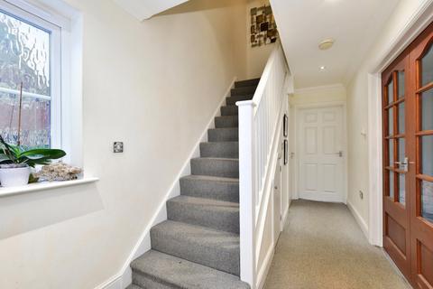 3 bedroom detached house for sale, Meadow Bank Close, Amersham, Bucks, HP7