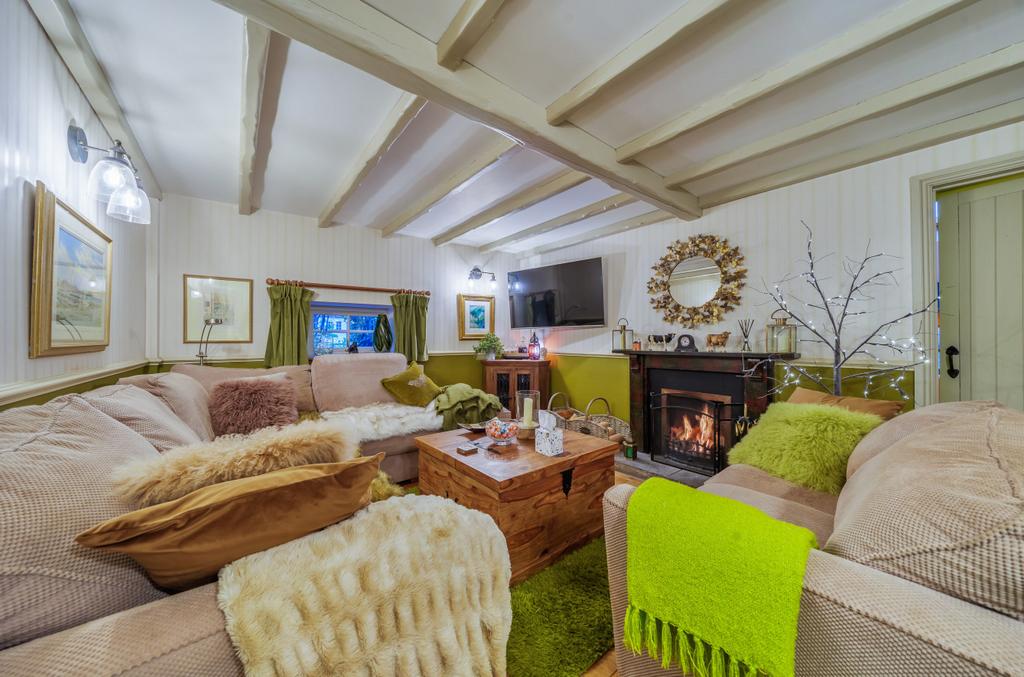 High Street, North Wootton, Somerset, BA4 4 bed detached house for sale