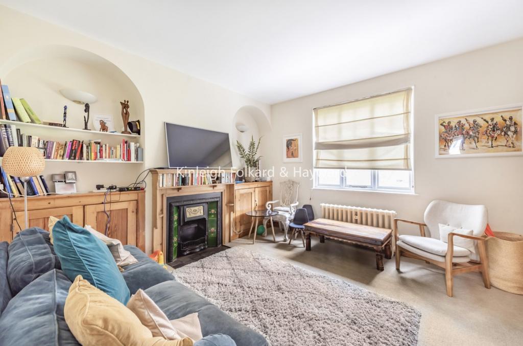 Midland Terrace Cricklewood NW2 2 bed house £2,000 pcm (£462 pw)