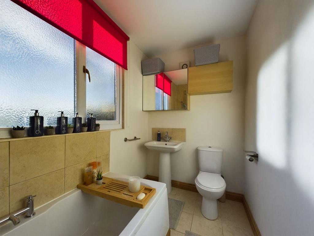 En suite bathroom