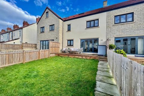 3 bedroom townhouse for sale, Wetherby, Deighton Road, LS22