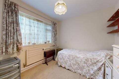 15 Merryfield Gardens, Stanmore, HA7 4TG
