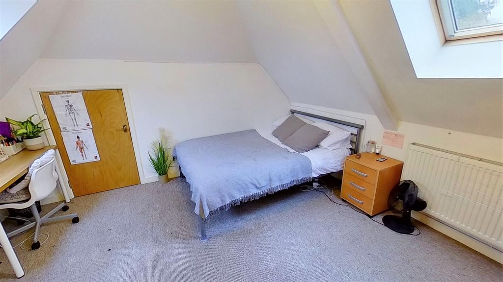 Bed 4