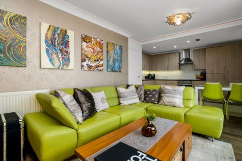 Flat 704, Signal Building Station Approach, Hayes, UB3 4FG