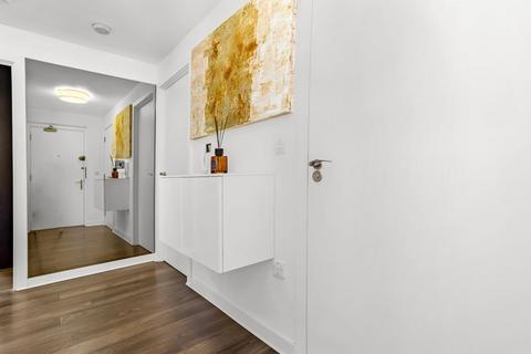 Flat 704, Signal Building Station Approach, Hayes, UB3 4FG