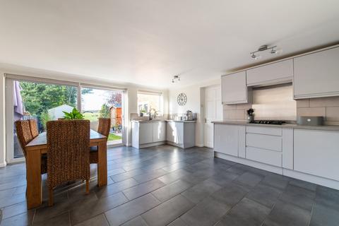 62 Biddenden Way, Istead Rise, Gravesend, DA13 9DF