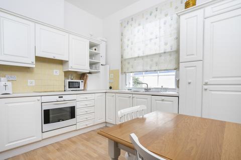 2 bedroom apartment to rent, Compton Road, London, N1