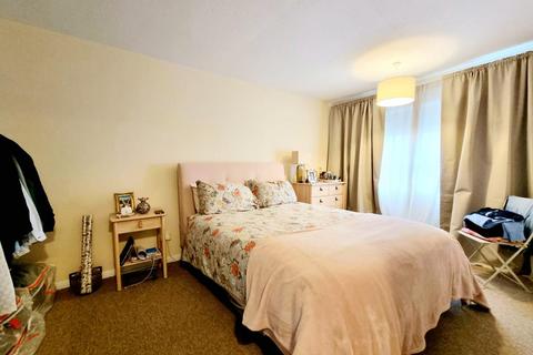 6 Denbigh Road, Thame, OX9 3TL