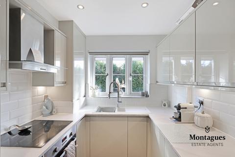 9 Sunnyside Road, Epping, CM16 4JP