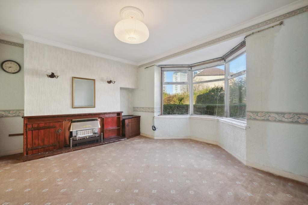 Kestrel Road, Knightswood, Glasgow, G13 3RB 3 bed semidetached villa