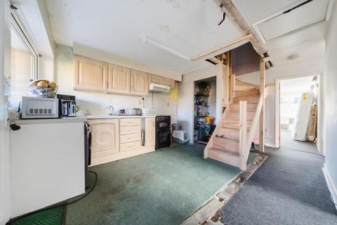 4 bedroom semi-detached bungalow for sale, Carterton,  Oxfordshire,  OX18