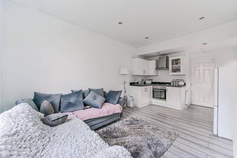 1 bedroom flat for sale - Sangley Road, South Norwood, London, SE25