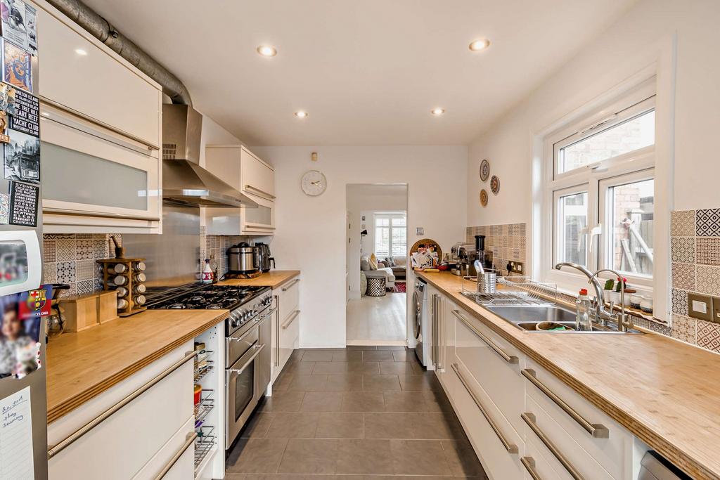 Pinner Road, Pinner, HA5 3 bed end of terrace house for sale £599,999