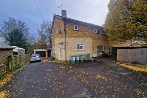 3 bedroom flat to rent, Mathews Way, Stroud, Gloucestershire