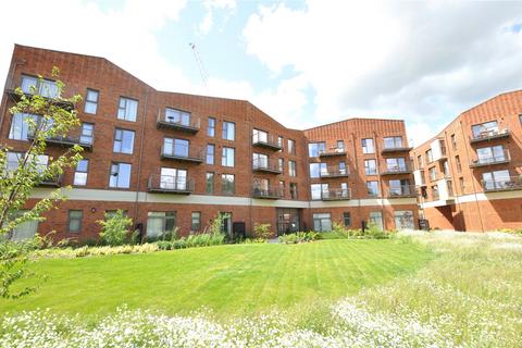 2 bedroom penthouse for sale - Wey Corner, Walnut Tree Close, Guildford, Surrey, GU1