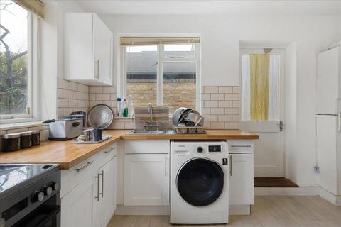 2 bedroom flat for sale, Lysia Street, Fulham, London, SW6