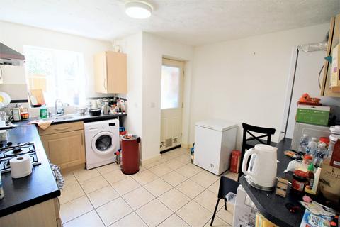 4 bedroom detached house to rent - Roe Drive, Norwich NR5