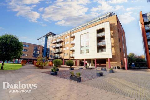 2 bedroom penthouse to rent, Ferry Court, Cardiff