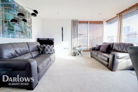 2 bedroom penthouse to rent, Ferry Court, Cardiff