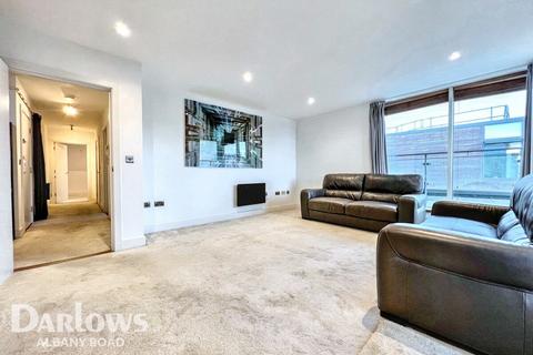 2 bedroom penthouse to rent, Ferry Court, Cardiff