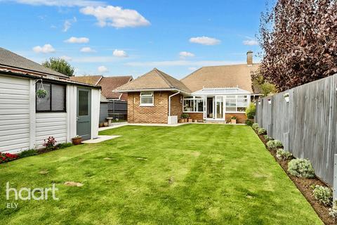 3 bedroom bungalow for sale, Manor Close, Witchford