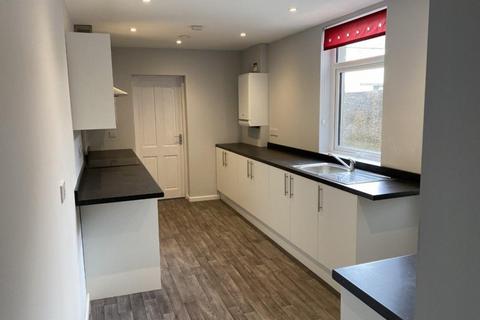 3 bedroom property to rent - Risedale Road,