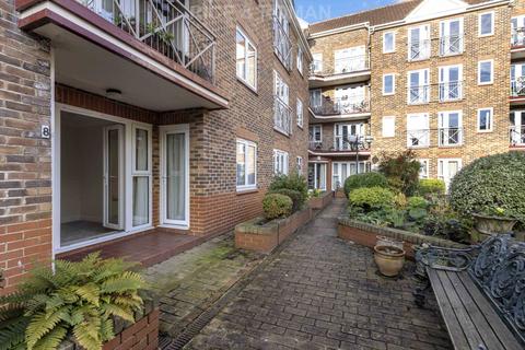 2 bedroom retirement property for sale, Sheen Road, Richmond TW9