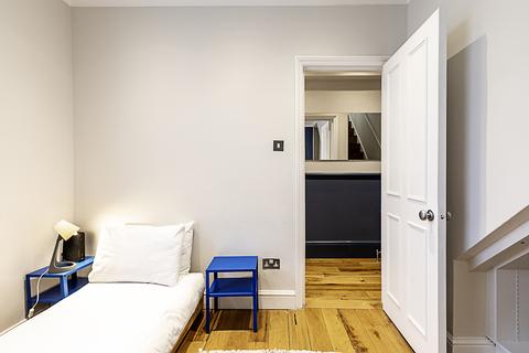 2 bedroom flat to rent,  Great Percy Street, London WC1X