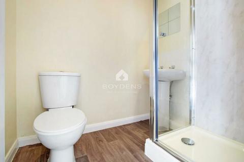 61 Cornflower Road, Jaywick, Clacton-on-sea, CO15 2SA