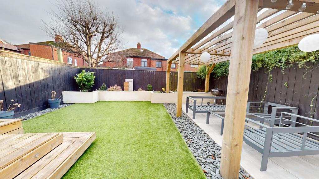 Windsor Gardens, South Shields, Tyne and Wear, NE34 3 bed semidetached