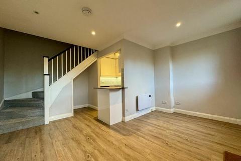 1 bedroom semi-detached house for sale - Station Road, Bourne End, Buckinghamshire, SL8 5RJ