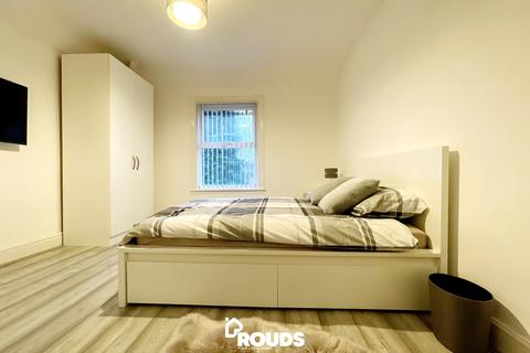 1 bedroom house of multiple occupation to rent, Staple Hall Road, Northfield, Birmingham, West Midlands, B31 3TH