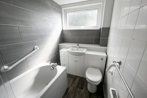 2 bedroom flat to rent - Terminus House, Terminus Street, Harlow, CM20