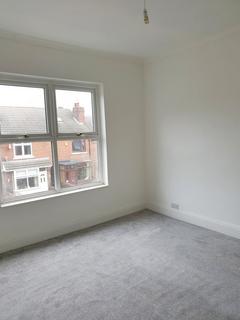 3 bedroom end of terrace house for sale - Manor Road, Rotherham, S61