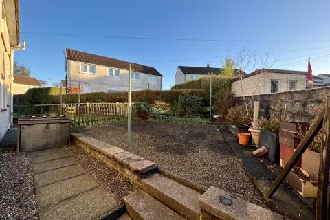 27 Castle Drive, Kilbirnie, KA25 6AZ