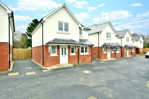 Churchill Close, Sturminster Marshall, BH21 4BQ