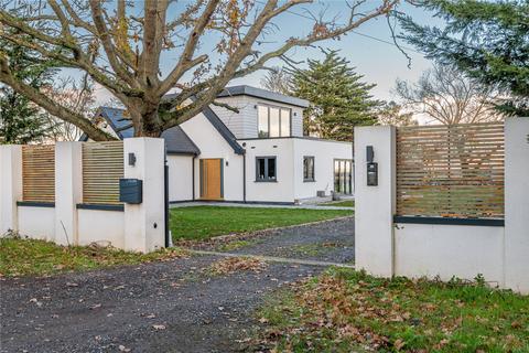 4 bedroom detached house for sale, Ulverston Road, Ashingdon, Essex, SS4