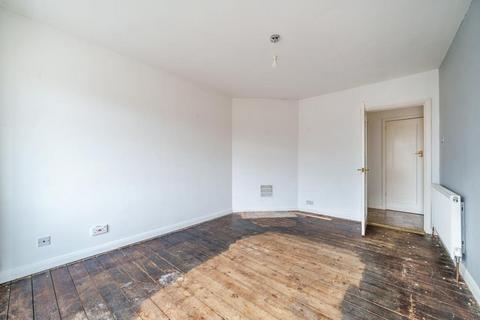 23 Amesbury Road, Feltham, TW13 5HH
