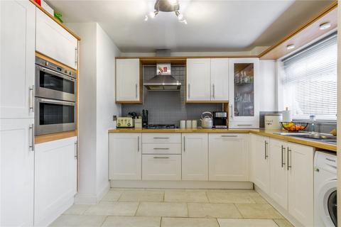 12 King Edward Close, Bristol, BS14 0RT