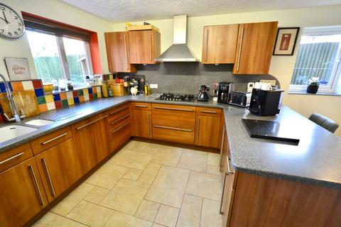 5 Beach Close, Evesham, WR11 1GH